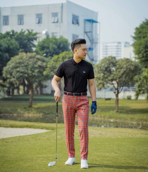Quần Golf Kẻ Đỏ Sặc Sỡ