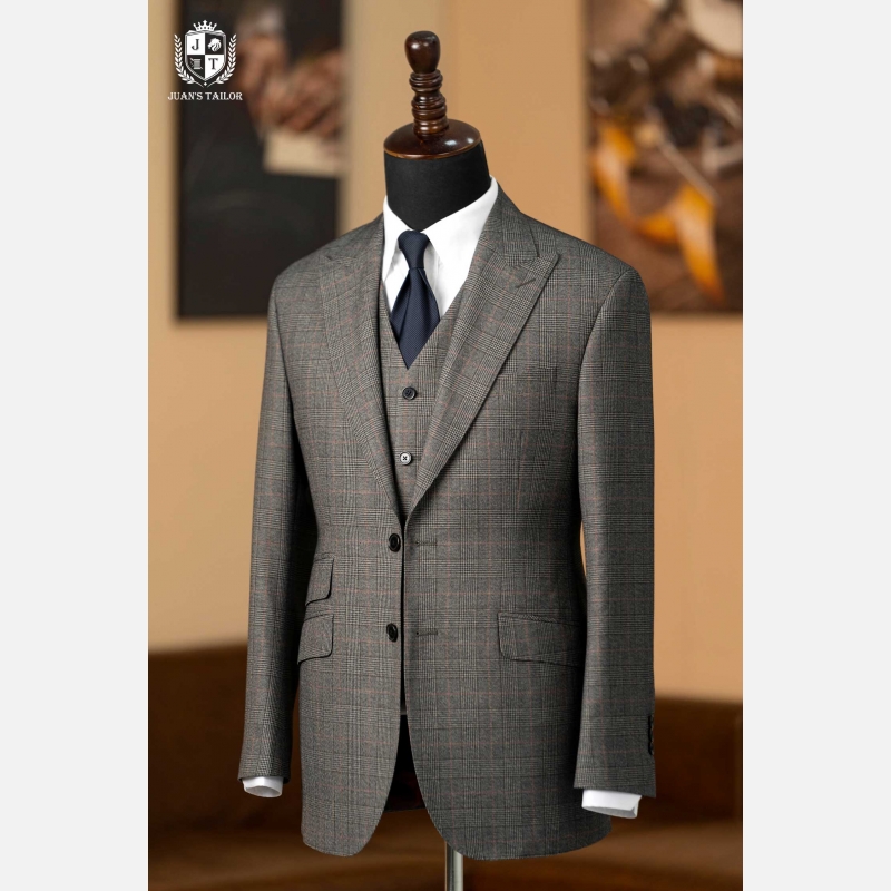 GREY PRINCE OF WALES TRIPLE SUIT