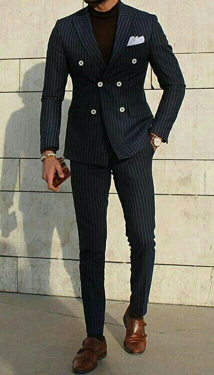suit 2 hàng khuy đen sọc trắng