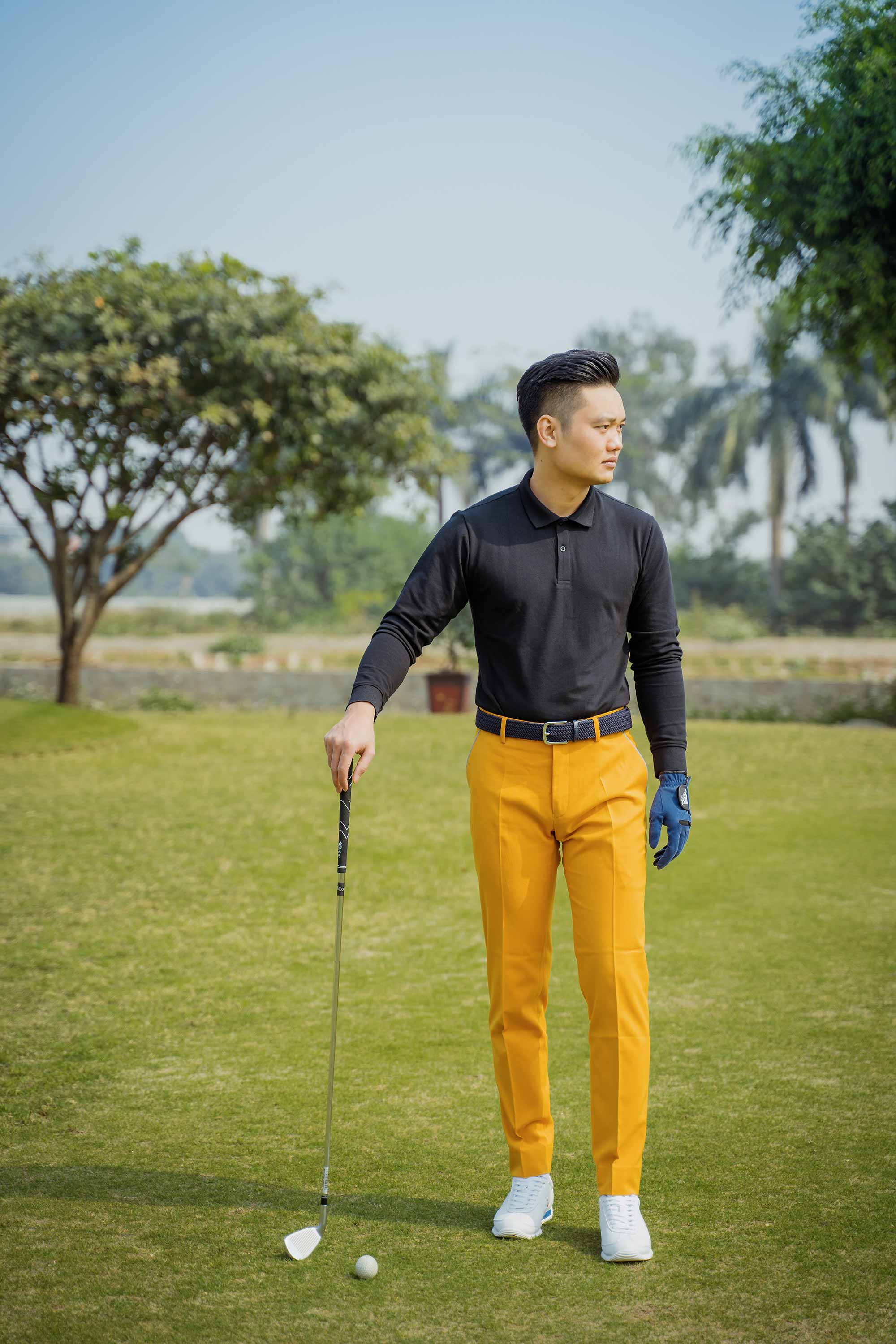 quần golf nam vàng