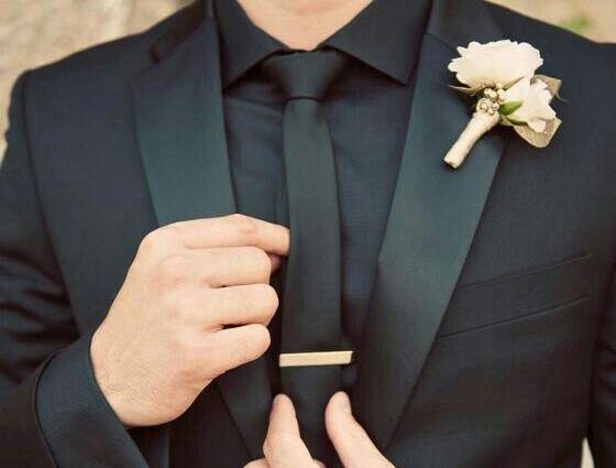 Kẹp giúp giữ cố định cà vạt và thể hiện gu thẩm mỹ của người mặc