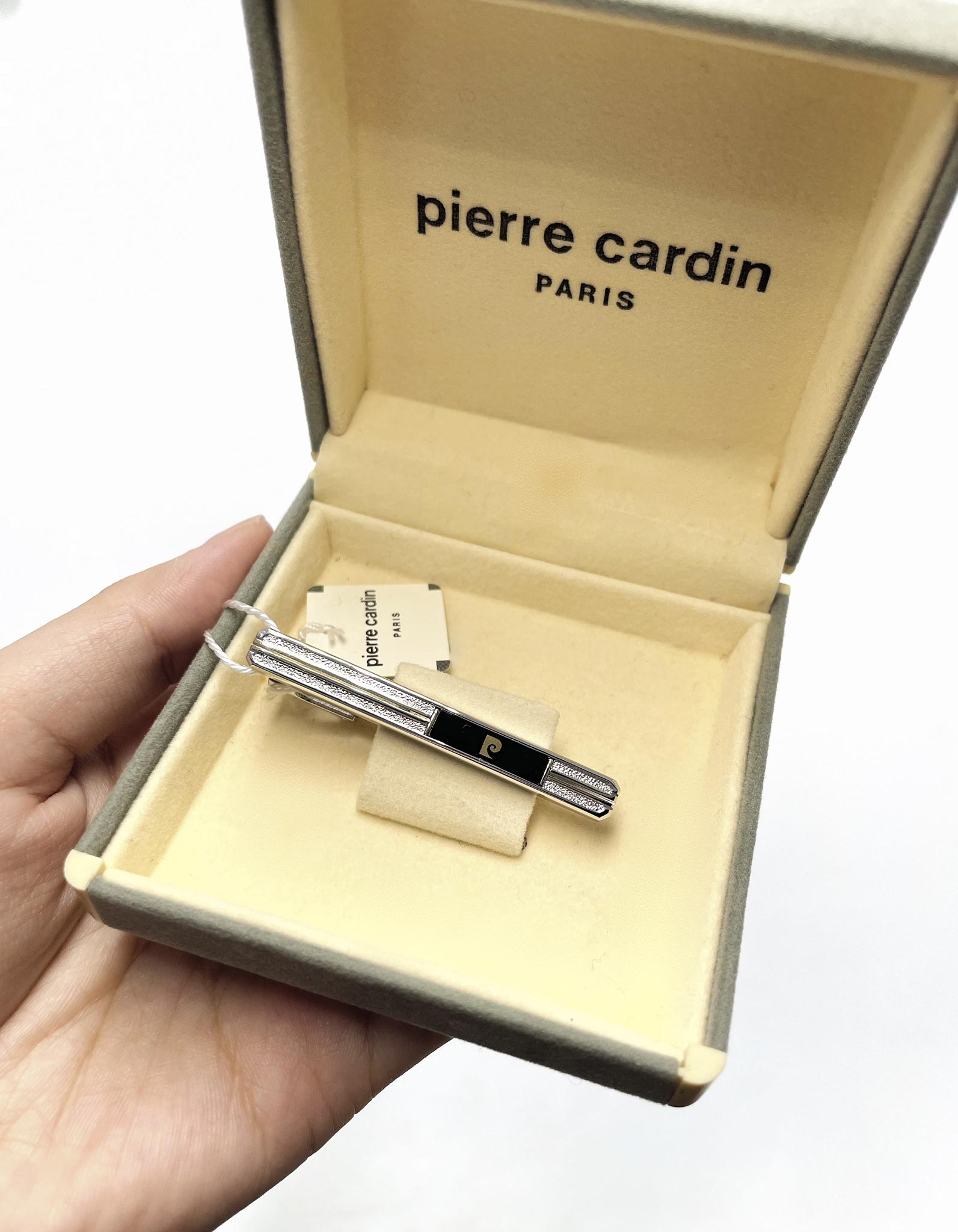 Kẹp cà vạt Pierre Cardin thanh lịch và tinh tế