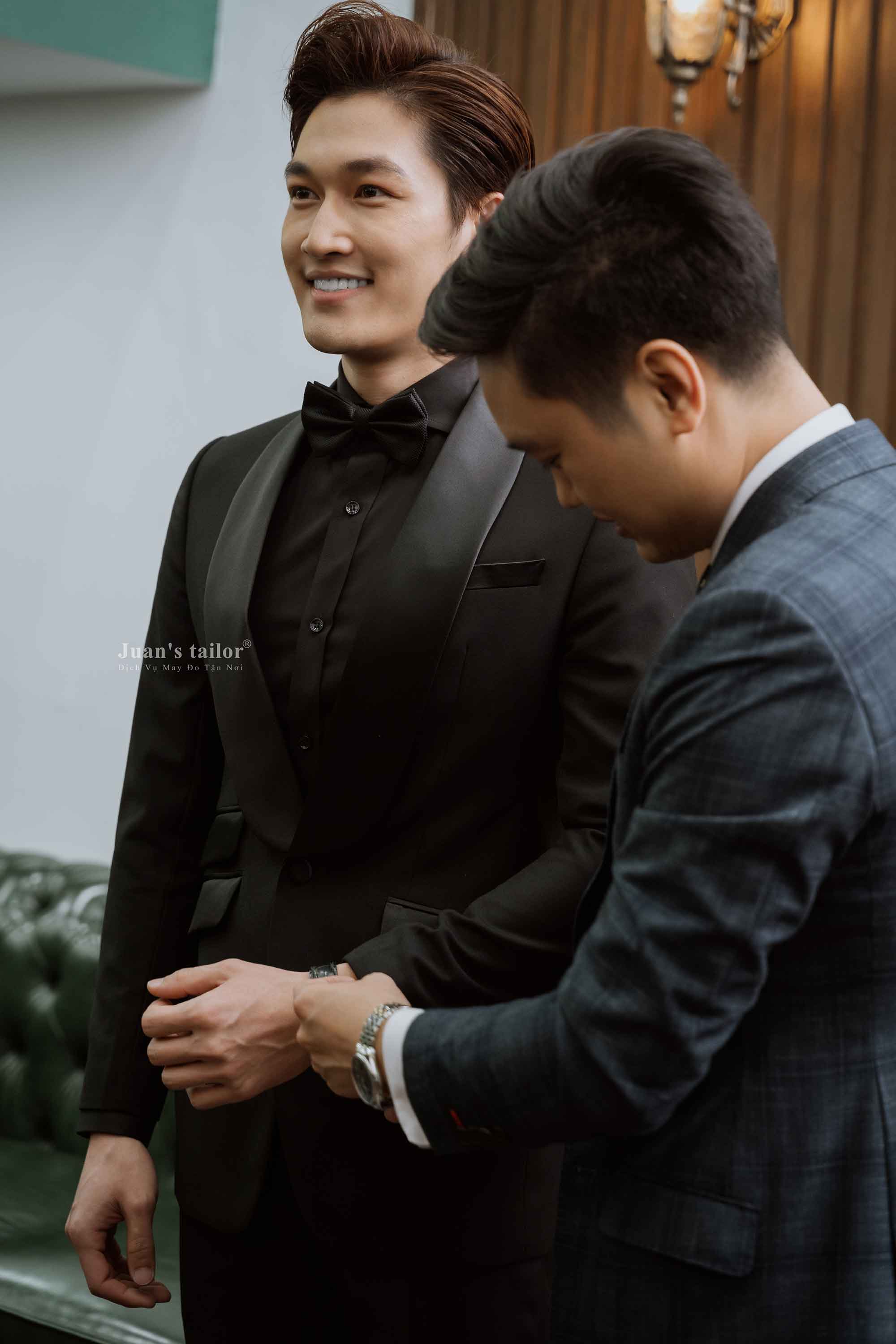 Shawl lapel mang tinh thần dạ tiệc, sang trọng, lịch lãm