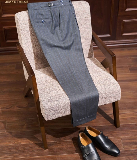 GREY PINSTRIPE PLEATED TROUSERS 